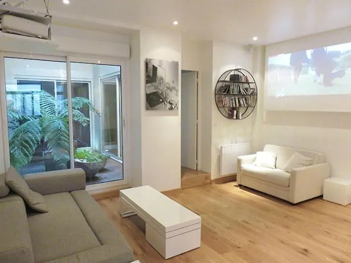 Paris 75011 Apartment